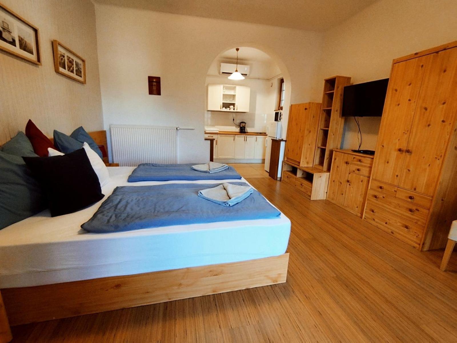 Apartman Vitorlas Vendeghaz Balatonfured Exterior photo